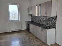 Pronájem bytu 3+1, 103 m2, Lom, ul. nám. Republiky  - Foto 2