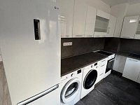 Byt 3+1 s francouzským oknem, ul. P. Jilemnického - Foto 2