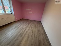 Byt 3+1 s francouzským oknem, ul. P. Jilemnického - Foto 6