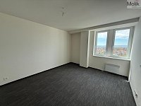 Byt 3+kk, ul. Žižkovo náměstí, Chomutov - WhatsApp Image 2026-04-24 at 13.10.04 (5).jpeg