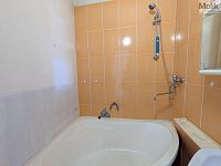 K pronájmu byt 2+1 (58 m2) ulice Teplická 639/73, Duchcov - PXL_20260427_112002795.jpg