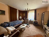 Prodej rodinného domu s dvěma bytovými jednotkami, s garáží a zahrádkou, ul. Fügnerova, Bílina,315m2 - stažený soubor (12).jpg