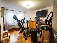 Rodinný dům s komerčním využitím, ul. V Sadech - DSC00027.jpg