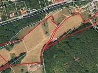 Stavební pozemky, zemědělská usedlost a louky v Dubí Běhánkách, v ulici Dlouhá
