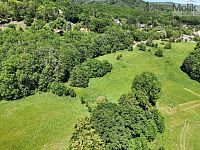 Zemědělská usedlost s pozemky 29.804 m2 v Dubí Běhánkách, v ulici Dlouhá - DJI_20260525141356_0155_Da.jpg