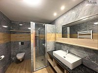 Pronájem zrekonstruovaného bytu 2+kk, ul. Na Příkopech, Chomutov - IMG-20260404-WA0030.jpg