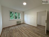 Pronájem bytu 2 + 1 s lodžií, ul. Pionýrů, Most, 54 m2 - stažený soubor (8).jpg