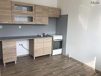 Pronájem bytu 3 + 1 s lodžií, ul. Alšova, Pražské Předměstí, Bílina, 55 m2