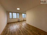 Pronájem bytu 3 + 1 s lodžií, ul. Bělehradská, Most, 69 m2 - stažený soubor (4).jpg
