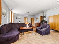 Prodej rodinného domu se dvěma bytovými jednotkami a zahradou v Dubí - Drahůnky - DSC01255.jpg