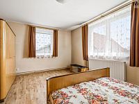 Prodej rodinného domu se dvěma bytovými jednotkami a zahradou v Dubí - Drahůnky - DSC01283.jpg