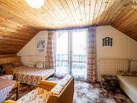 Rodinný dům 5+1, Konětopy, obec Pnětluky - DSC02494.jpg