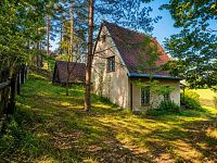 Prodej chaty na polosamotě v obci Tis u Blatna, balkon, krásná příroda - file_000000002ba4820a80b0700aa268a31e
