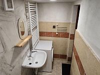 Prodej rodinného domu 5+1 s garáží, pergolou, tepelným čerpadlem a fotovoltaikou v Dobkovicích - file_000000005664820a80a3c80b8c4bb8c2