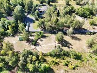 Prodej stavebního pozemku 3706 m2 v obci Zabrušany - Horní Straky - dron a2