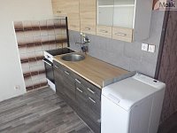 Pronájem bytu 1+1, balkon v mezopatře, Chomutov, Písečná - DSCF8865.JPG