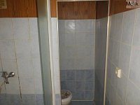 Pronájem bytu 1+1, balkon v mezopatře, Chomutov, Písečná - DSCF8867.JPG
