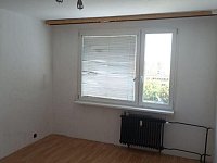 Pronájem bytu 1+1, balkon v mezopatře, Chomutov, Písečná - IMG-20230831-WA0006 (1).jpg