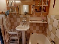 Prodej rodinného domu se zahradou, Raná u Loun  - RD-pozemek--08062026_135444
