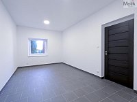REZERVACE: Pronájem bytu 3+1, 83 m2, se zahradou a garáží, ul. Sportovní 161/9, Dubí - Běhánky - PXL_20260812_135357697.LONG_EXPOSURE-01.COVER