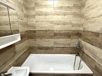 Pronájme bytu 2+1/L 52 m² ul. Družby, Duchcov - IMG_5113 (3).JPG