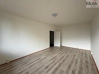 Prodej bytu 2 + 1 s lodžií, ul. Dřínovská, Chomutov, 62 m2 - stažený soubor (6)