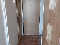 Prodej byt 1+1, balkon, zcela rekonstruován, plocha 36 m2, Jirkov, Hornická - IMG-20260818-WA0010