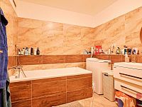 Pronájem 3kk 68m2, P10 Strašnice, ul. Názovská, balkon, garáž, nezařízené - Foto 9