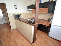 Pronájem 4+1 82m2 + 7m2 lodžie, P4 Chodov, ul. Blatenská, komora, zařízen