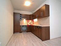 Pronájem novostavby 2kk 52m2, P4 Háje, ul. Jurkovičova, balkon, sklep