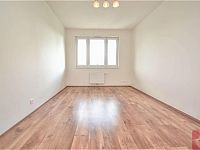 Pronájem 2kk 55m2 P3 Žižkov, ul. V zahrádkách, terasa, sklep, garáž, nezařízen - Foto 4