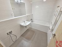 Pronájem 2kk 55m2 P3 Žižkov, ul. V zahrádkách, terasa, sklep, garáž, nezařízen - Foto 10