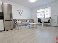 Pronájem 2kk 50m2, P10 Uhříněves, ul. Karla Guta, lodžie, garážové stání - Foto 7