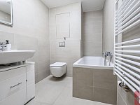 Pronájem 2kk 50m2, P10 Uhříněves, ul. Karla Guta, lodžie, garážové stání - Foto 15