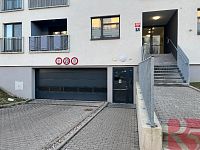 Pronájem 2kk 50m2, P10 Uhříněves, ul. Karla Guta, lodžie, garážové stání - Foto 17