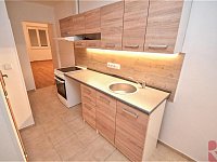 Pronájem 1kk 35m2, P4 Pankrác, ul. Sdružení, rekonstrukce, nezařízen - Foto 2