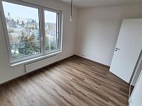 Pronájem 2kk 55m2 P4 Kamýk, ul. Hodkovická, balkon, sklep, garážové stání, nezařízen - Foto 2