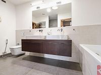 Prodej luxusního bytu 4kk 118m2 + terasa, zahrada, Uhříněves, ul. V Bytovkách, 2xGS, sklep, komora - Foto 14