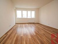 Prodej 2kk 56m2 P9 Letňany, ul. Tupolevova, balkon, nezařízen - Foto 2