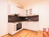 Prodej 2kk 56m2 P9 Letňany, ul. Tupolevova, balkon, nezařízen - Foto 7