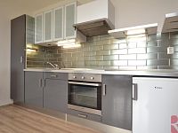 Pronájem 2kk 40m2, P4 Krč, ul. Štúrova, po rekonstrukci, částečně zařízen - Foto 4