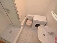 Pronájem 2kk 40m2, P4 Krč, ul. Štúrova, po rekonstrukci, částečně zařízen - Foto 7