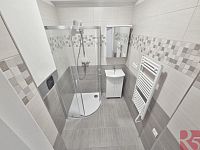 Pronájem bytu 1kk 28m2 po rekonstrukci, P4 Nusle, Sdružení, nezařízen - Foto 4