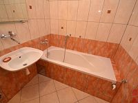 Pronájem 2+1 60m2, P4 ul. Kremličkova, neprůchozí pokoje, nevybaven - Foto 4