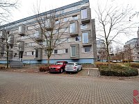 Pronájem vyhrazeného venkovního parkovacího místa cca 13m2, P9 ul. Chotěšovská - Foto 3