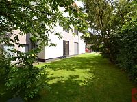 Pronájem 2kk 50m2, P10 Dolní Měcholupy, ul. Čs. tankistů, zahrada, sklep, parkovací stání - fotografie