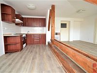 Pronájem 1kk 47m2, P10 Strašnice, Pod Rapidem, metro, částečně zařízen