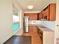 Pronájem 2kk 50m2 P10 Záběhlice, ul. Práčská, novostavba, balkon, garáž, nezařízen - kuchysk linka, myka, trouba, varn deska, lednice, odsava par