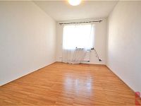 Pronájem 2kk 50m2 P10 Záběhlice, ul. Práčská, novostavba, balkon, garáž, nezařízen - lonice