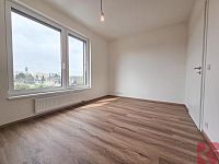 Pronájem 2kk 56m2 P4 Kamýk, ul. Hodkovická, balkon, sklep, garážové stání, nezařízen - fotografie
